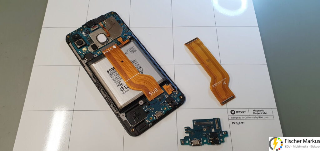 Samsung Galaxy A40 ausgebaute defekte Teile