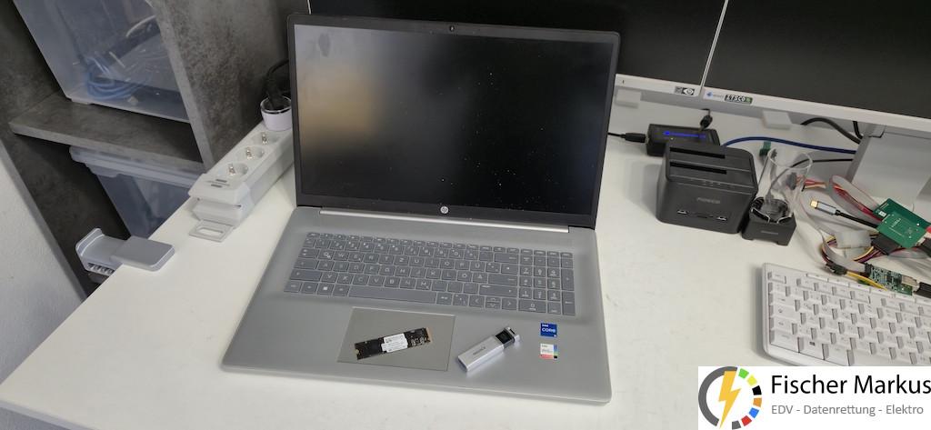 Datenrettung SSD nach Kaffee über Laptop (1)