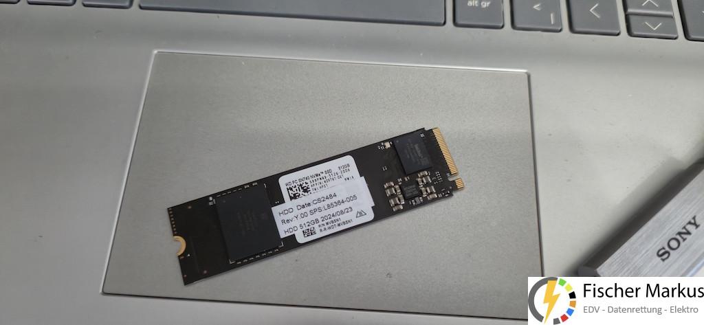 Datenrettung SSD nach Kaffee über Laptop (2) NMVe SSD