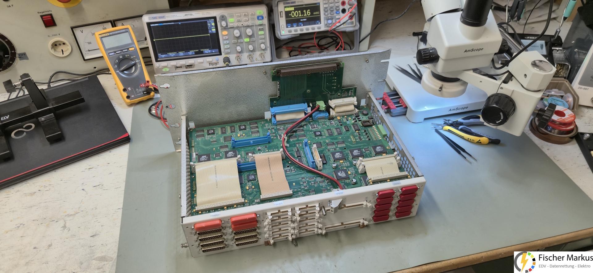 Reparatur einer Maschinensteuerung (1)