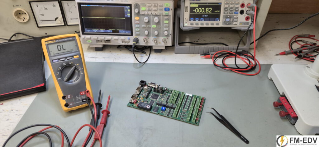 Elektro Reparatur Platine Hilger und Kern (1)