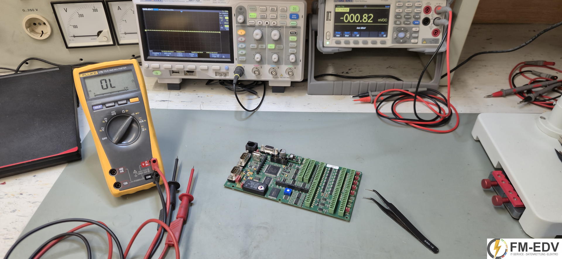 Elektro Reparatur Platine Hilger und Kern (1)